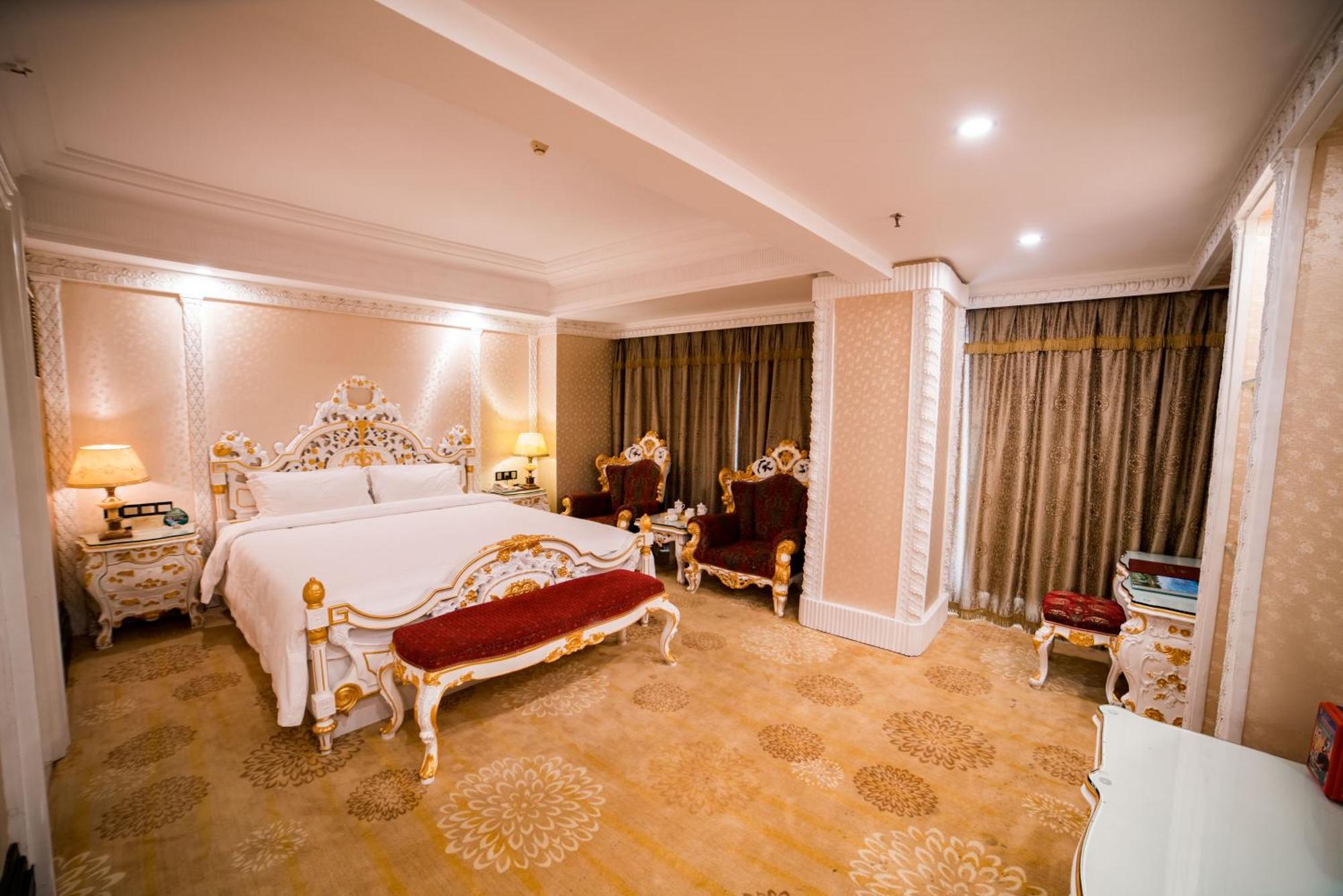 Nanyang King'S Gate Hotel--Free Shuttle Service To Canton Fair Esterno foto