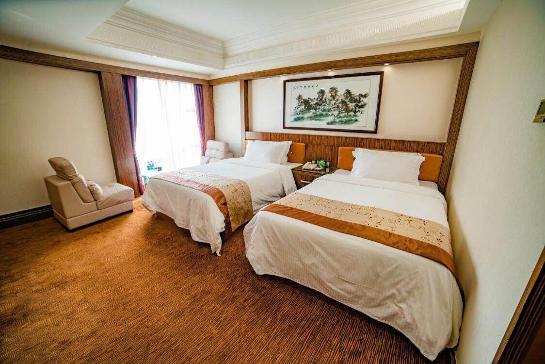 Nanyang King'S Gate Hotel--Free Shuttle Service To Canton Fair Esterno foto