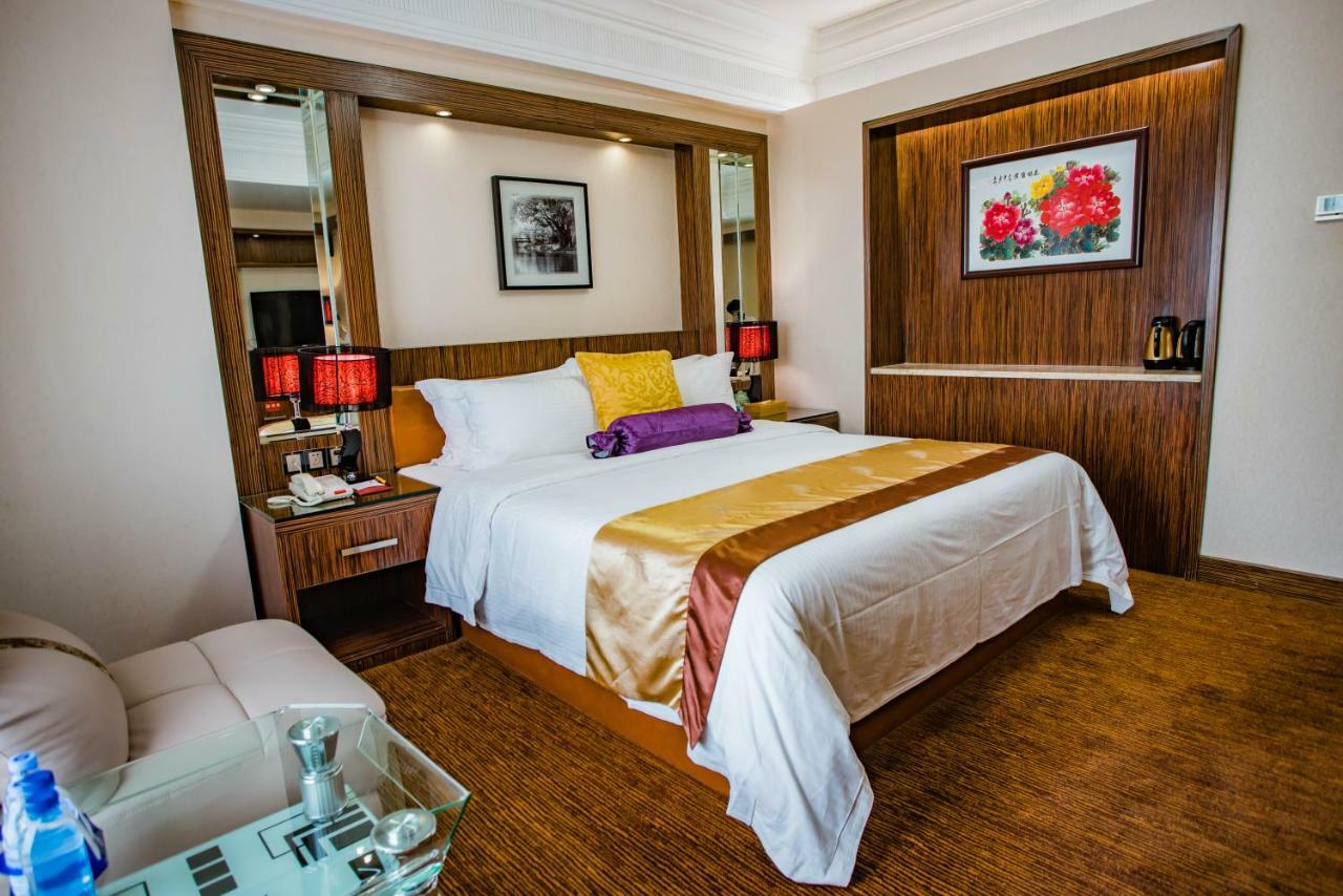 Nanyang King'S Gate Hotel--Free Shuttle Service To Canton Fair Esterno foto